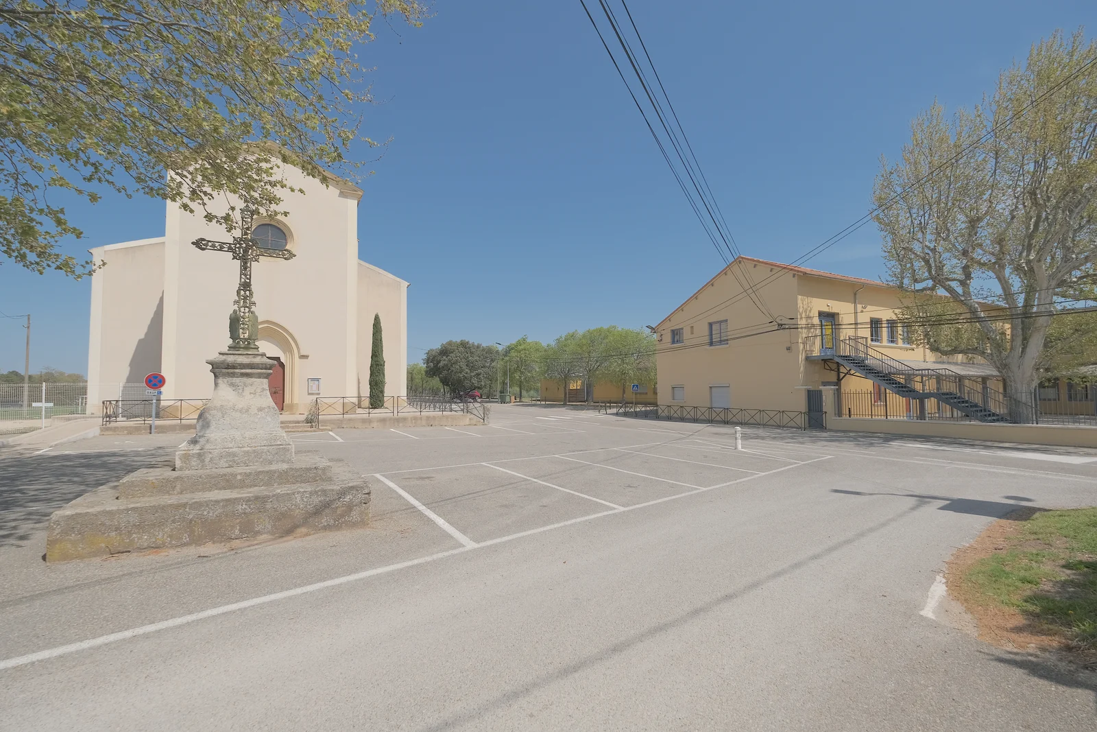 Le Grès, Un Village Dans La Ville.