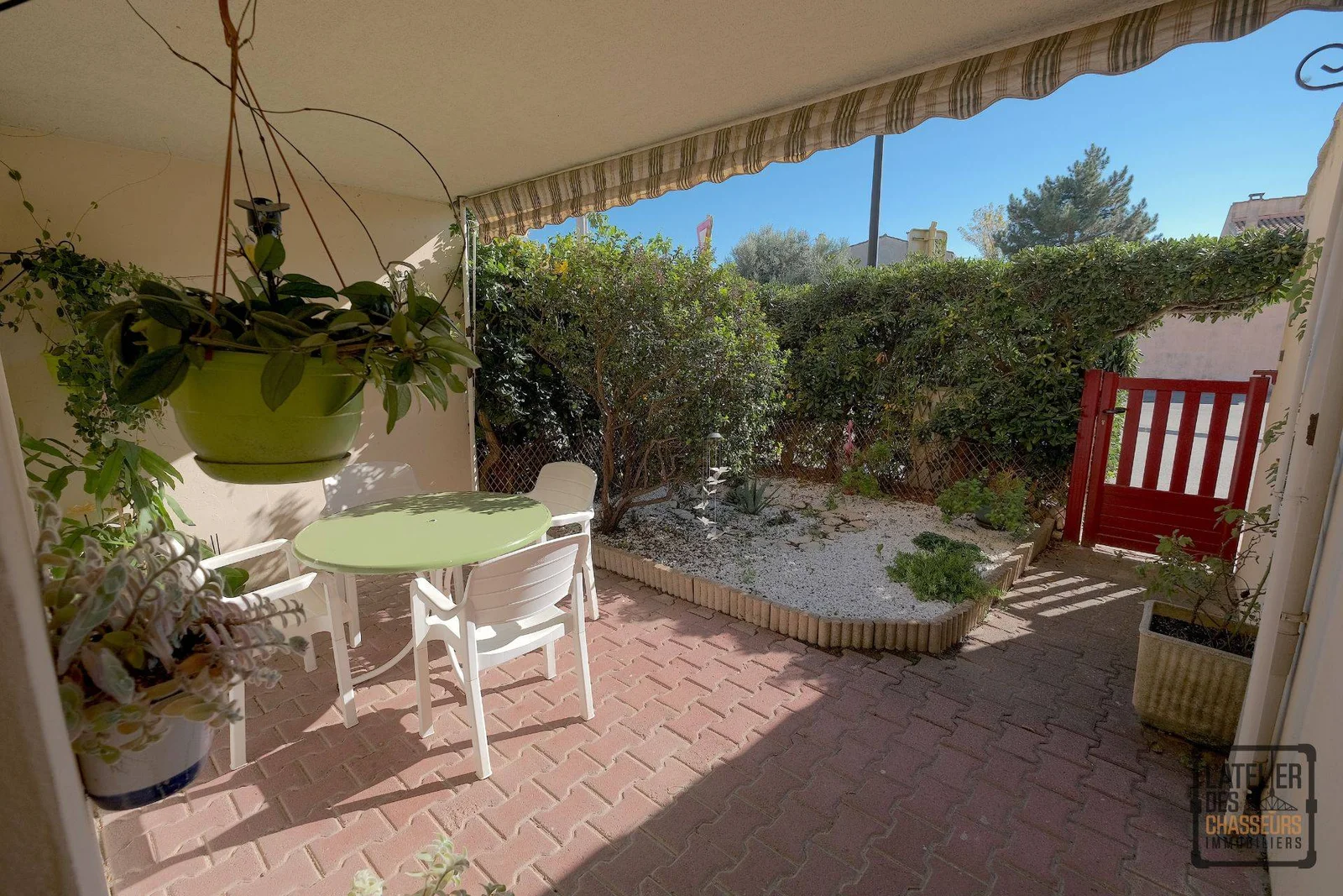 EXCLUSIVITÉ ! MAISON AVEC 4 CHAMBRES - JARDIN ET GARAGE