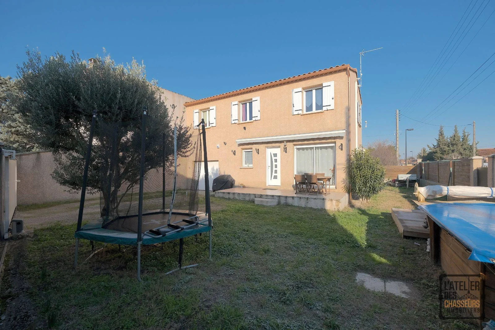 JOLIE MAISON 5 PIÈCES AVEC GARAGE ET PISCINE