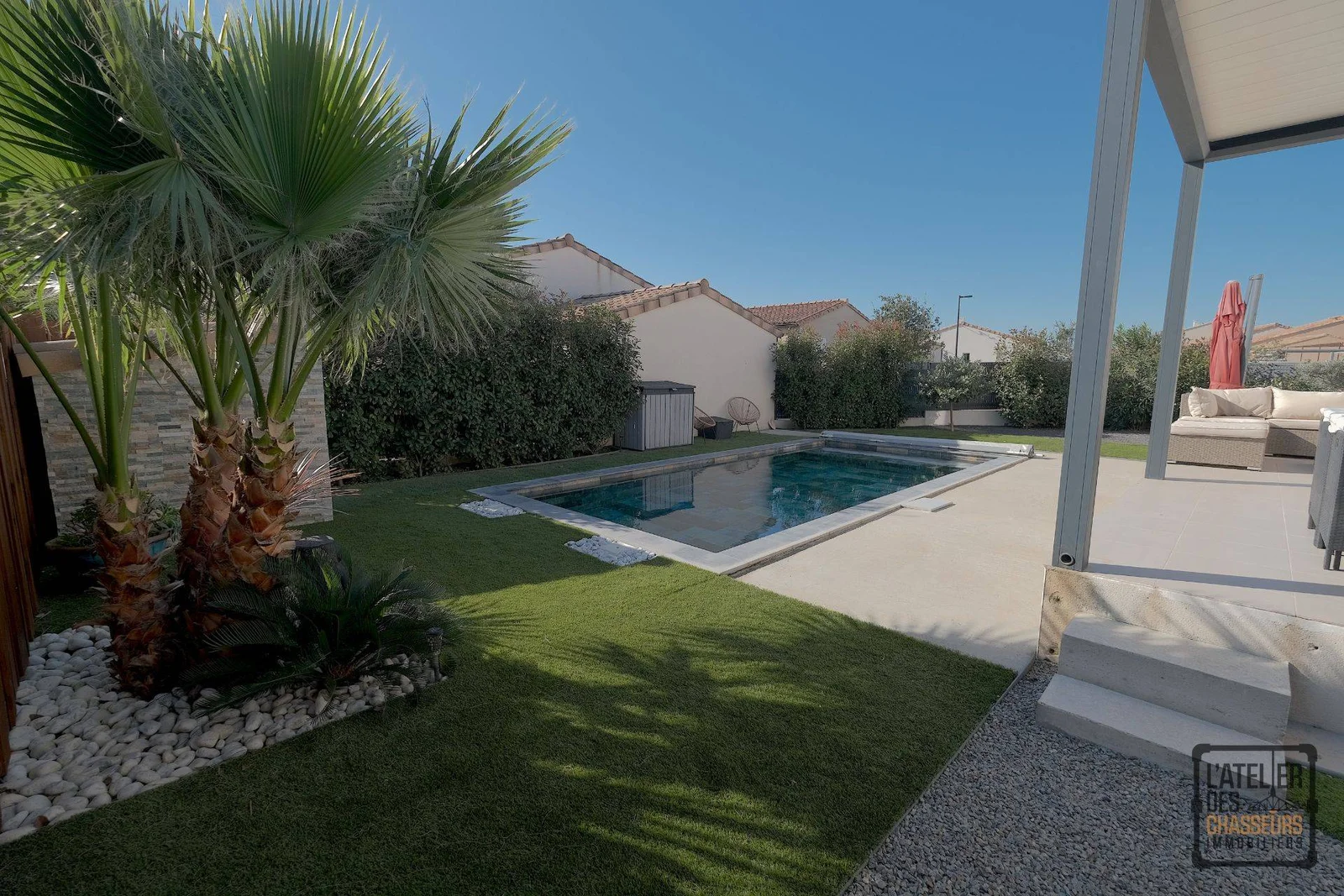 EXCLUSIVITÉ ! MAISON 4 PIÈCES AVEC JARDIN ET PISCINE