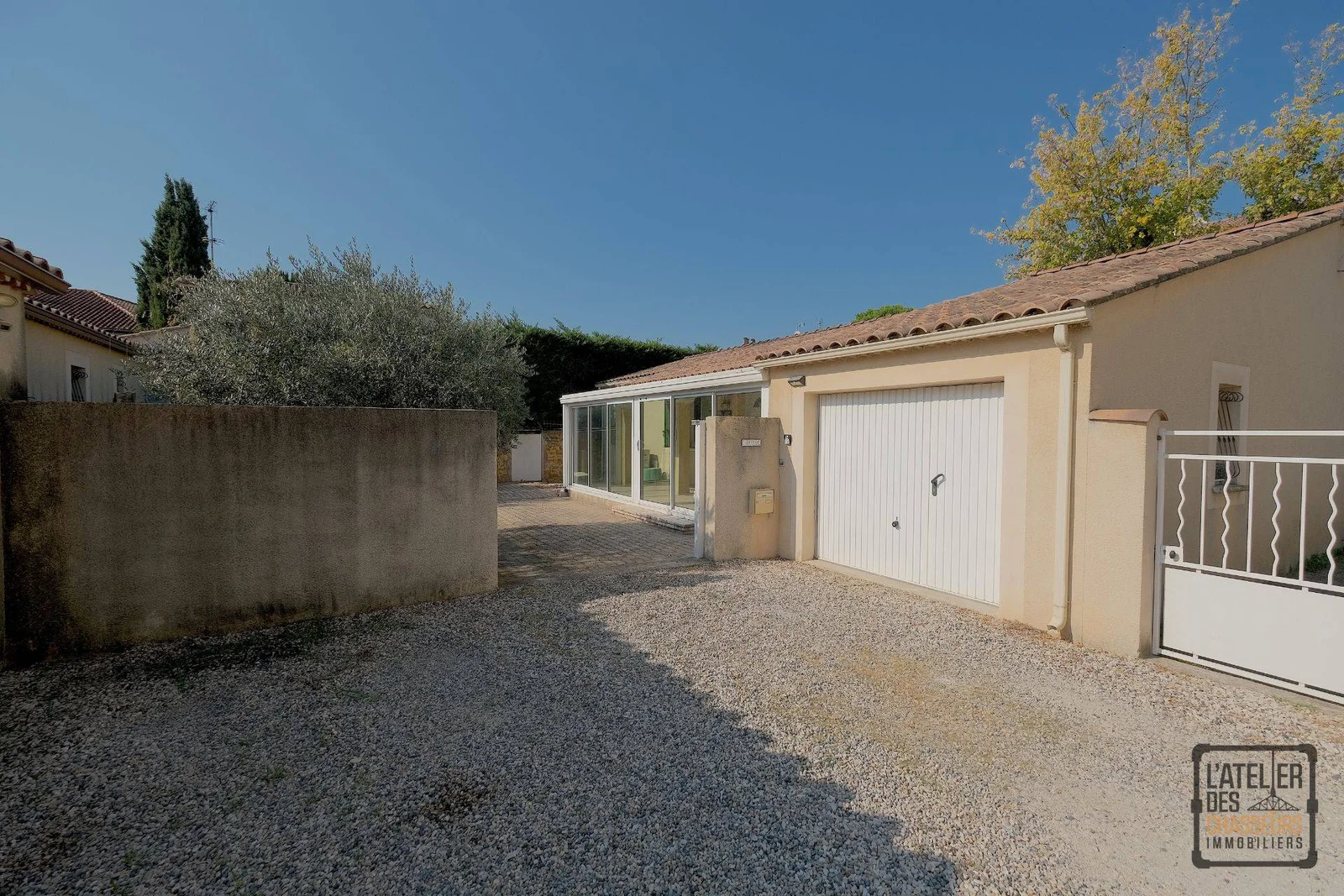 EXCLUSIVITÉ ! MAISON 4 PIÈCES AVEC JARDIN ET GARAGE - PROCHE CENTRE-VILLE