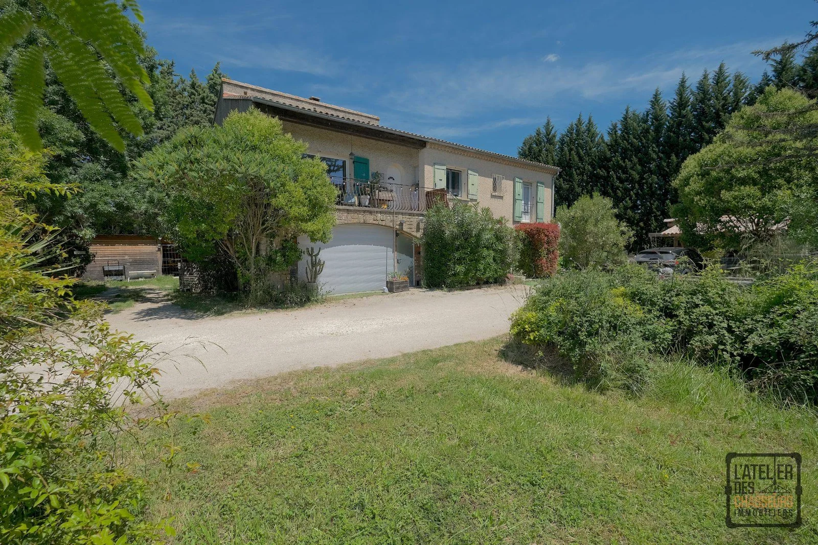 EXCLUSIVITÉ ! MAISON 4 PIÈCES D'ENVIRON 150M2 SUR UN TERRAIN DE 6500M2